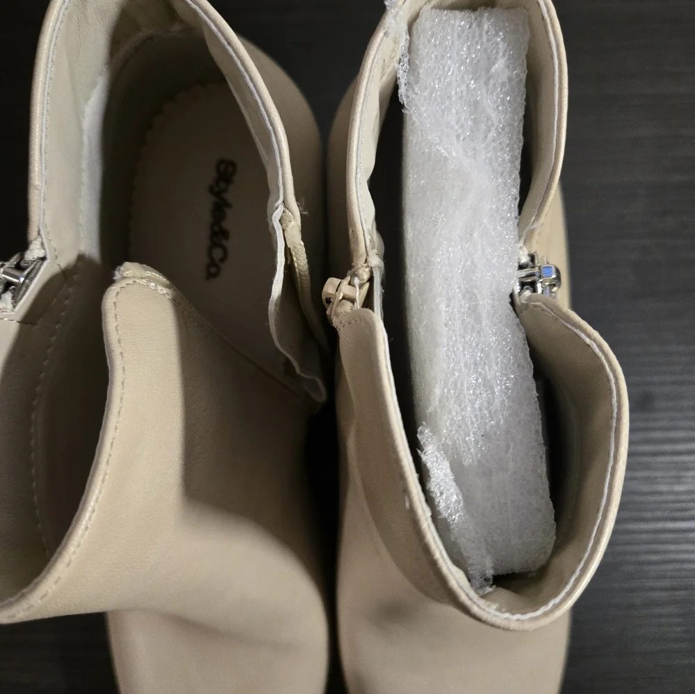 Style & Co Masrina Ankle Boots Ecru Cream Block Heel Size 9.5 NEW